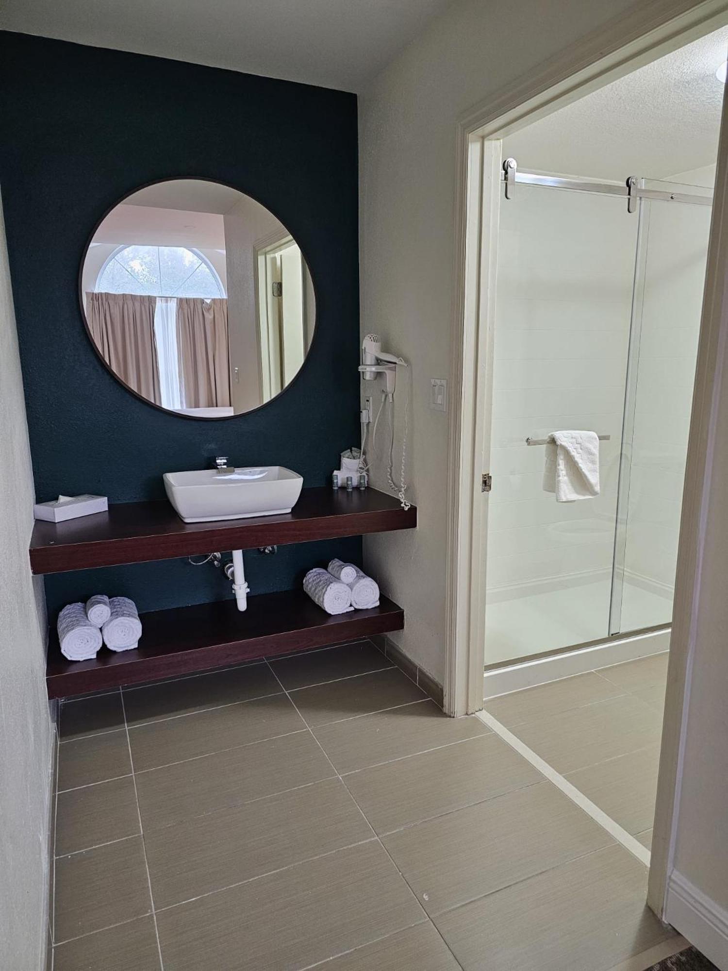 Montreal Suites Orlando Eksteriør billede